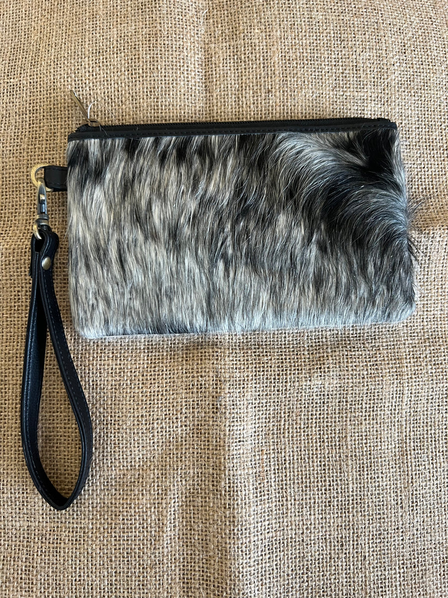 Cowhide Clutch Toronto Black Tutto Bello