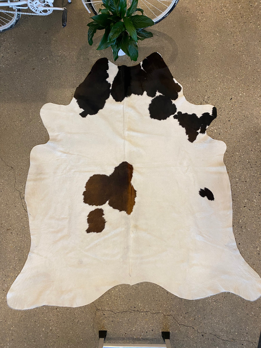 Cowhide Rug White with Brown + Black Tutto Bello