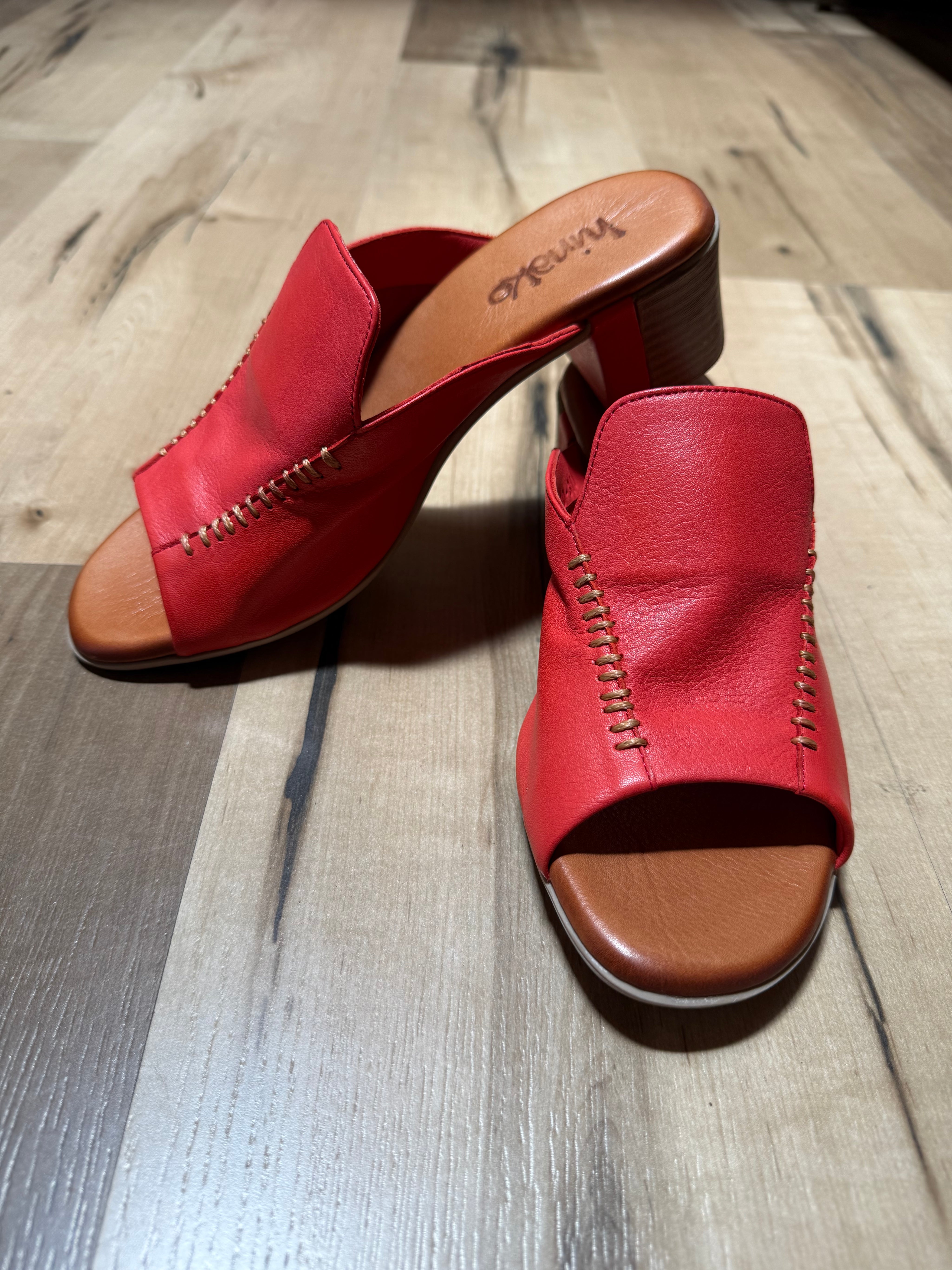 Dobby Shoes - Red