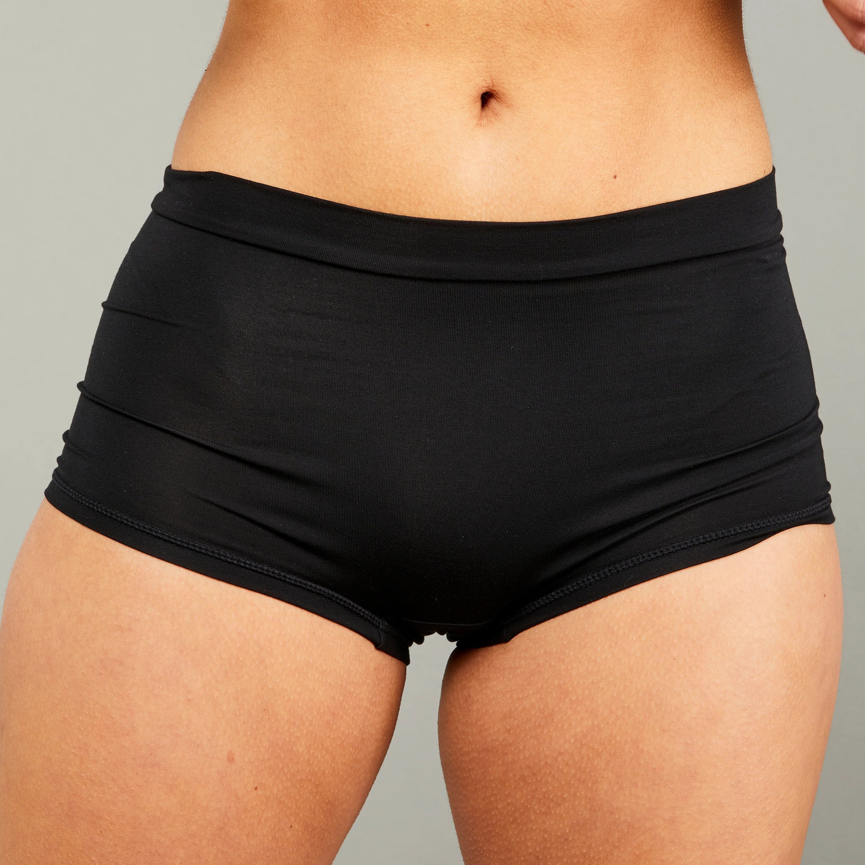 Boyleg Short