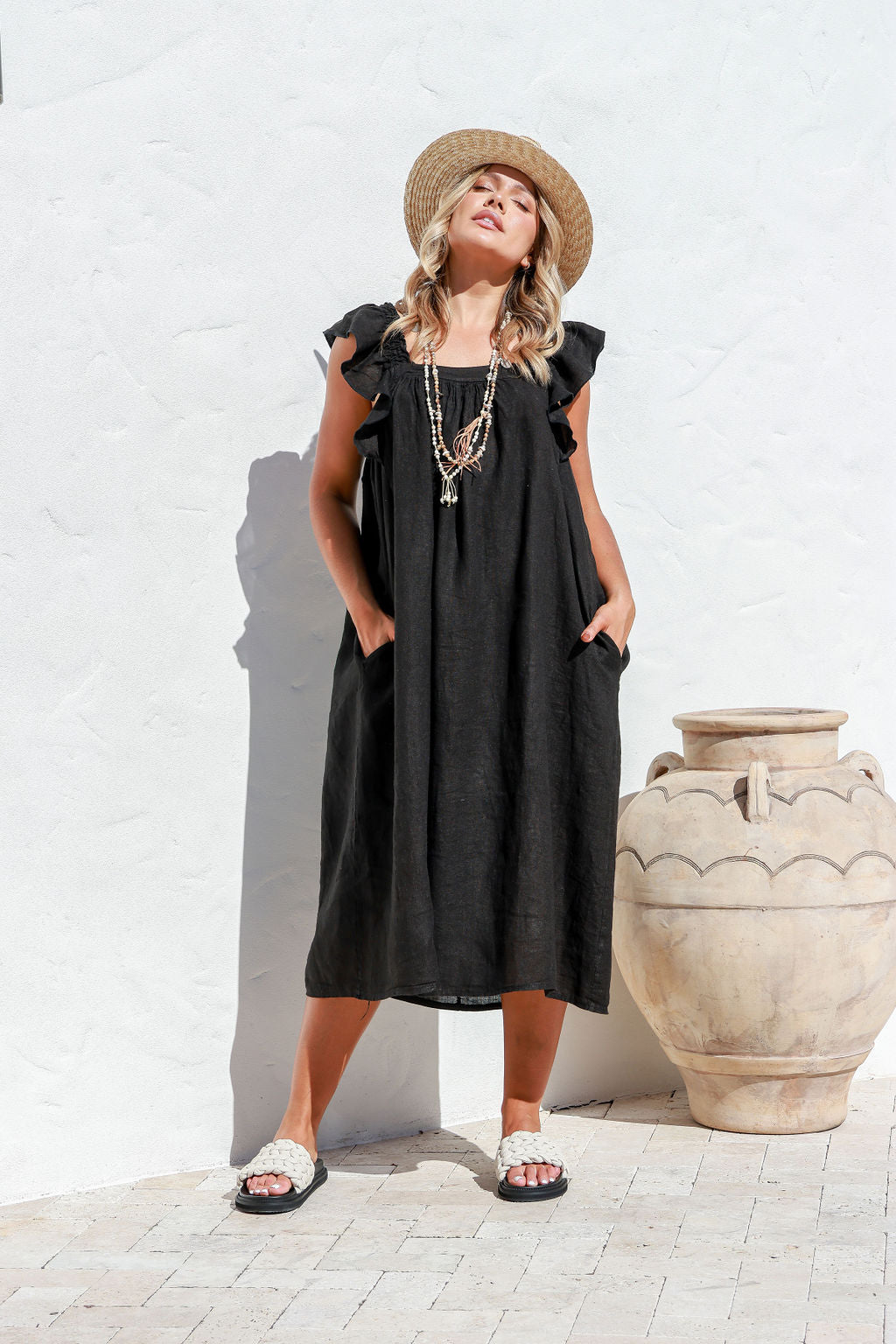 Favolosa Linen Dress - Sand