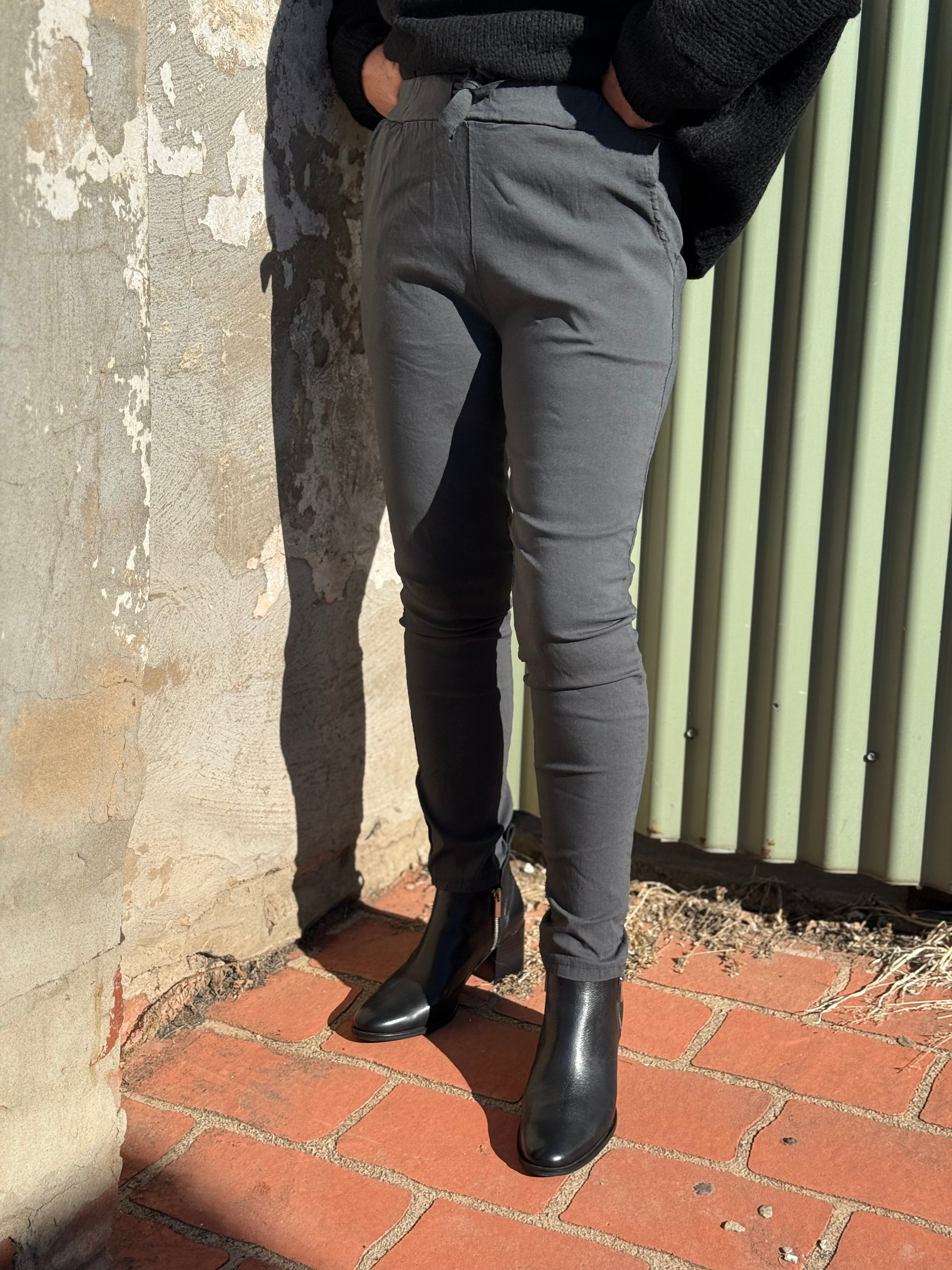 Fundamental Pant - Grey