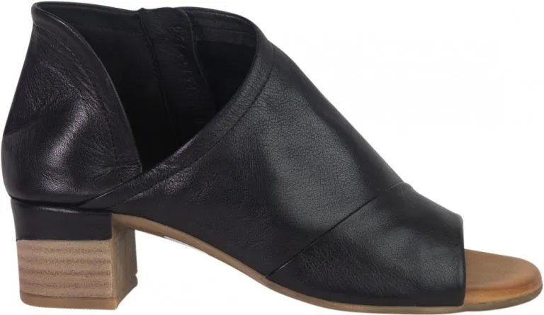 Barclay Shoes - Black