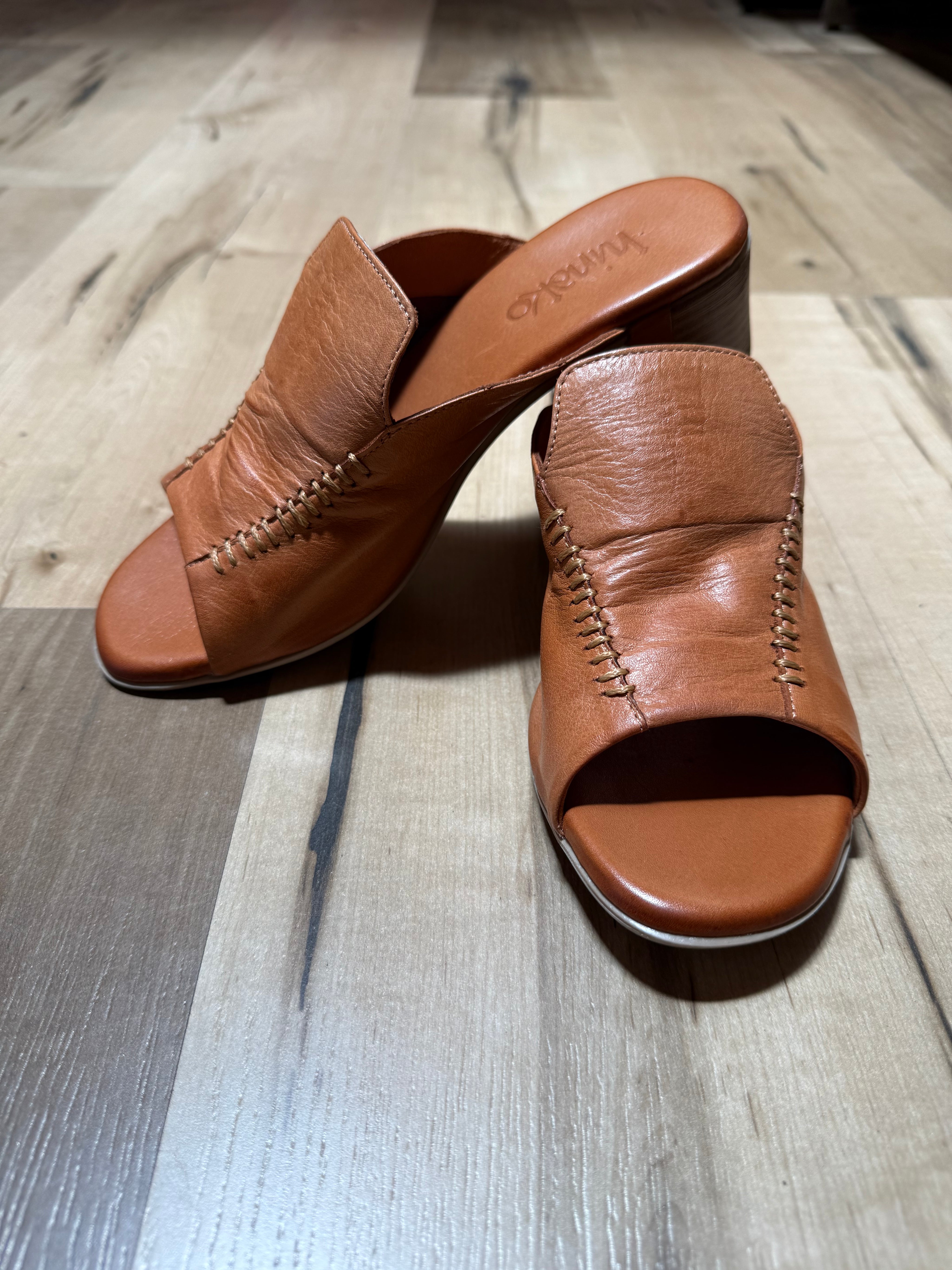 Dobby Shoes - Coconut
