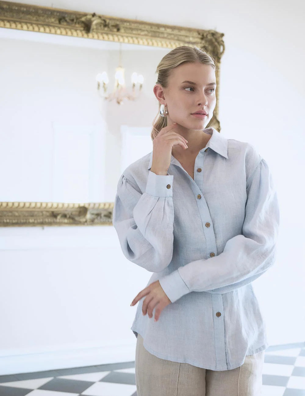 Eadie_Lifestyle_W24_Copenhagen_Blouse_Blue_Tailored_Pant_Natural_ECS_23_10_752_jpg.webp