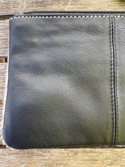 Cowhide Clutch Para - Black 3