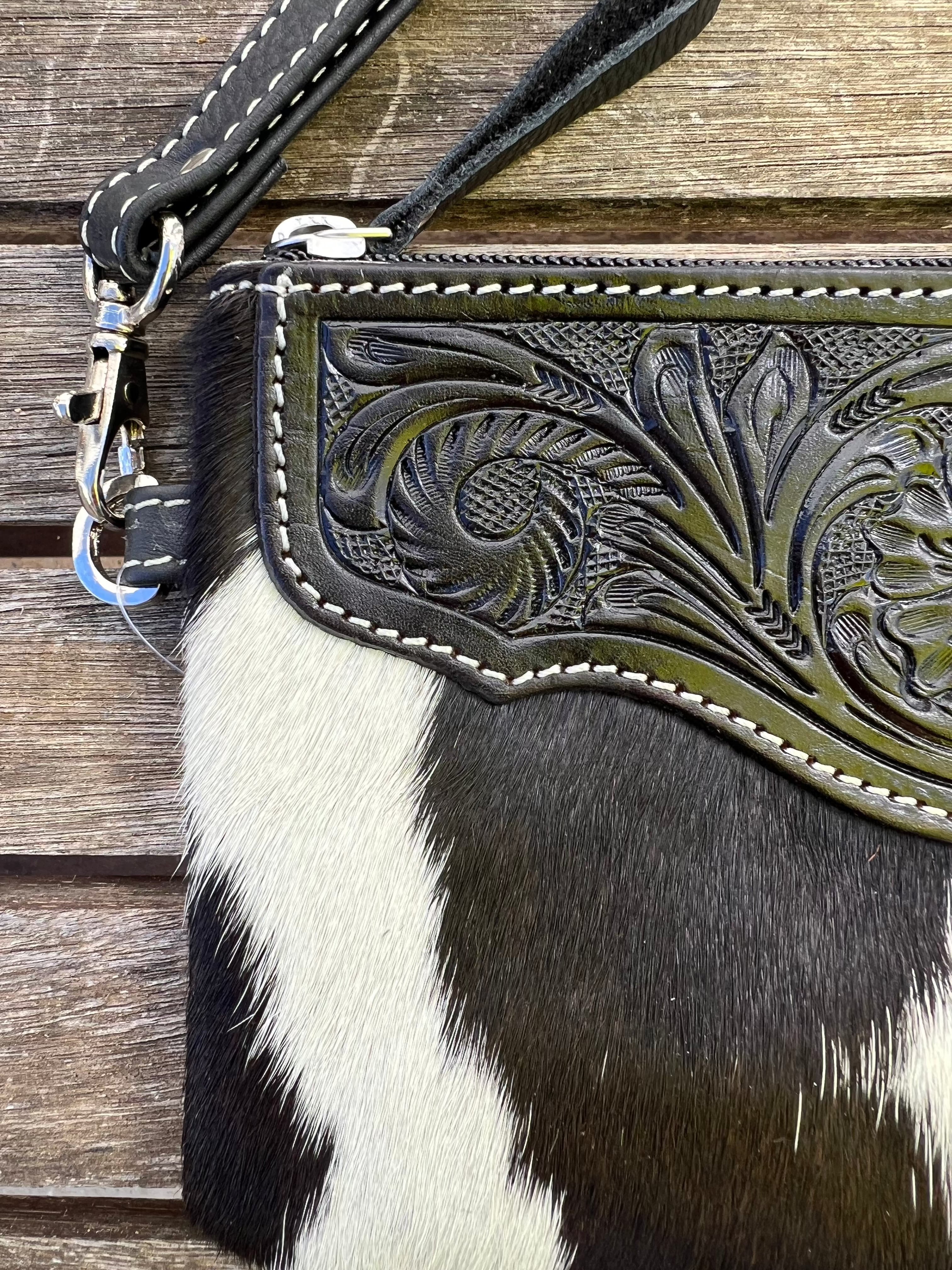 Cowhide Clutch Para - Black 4