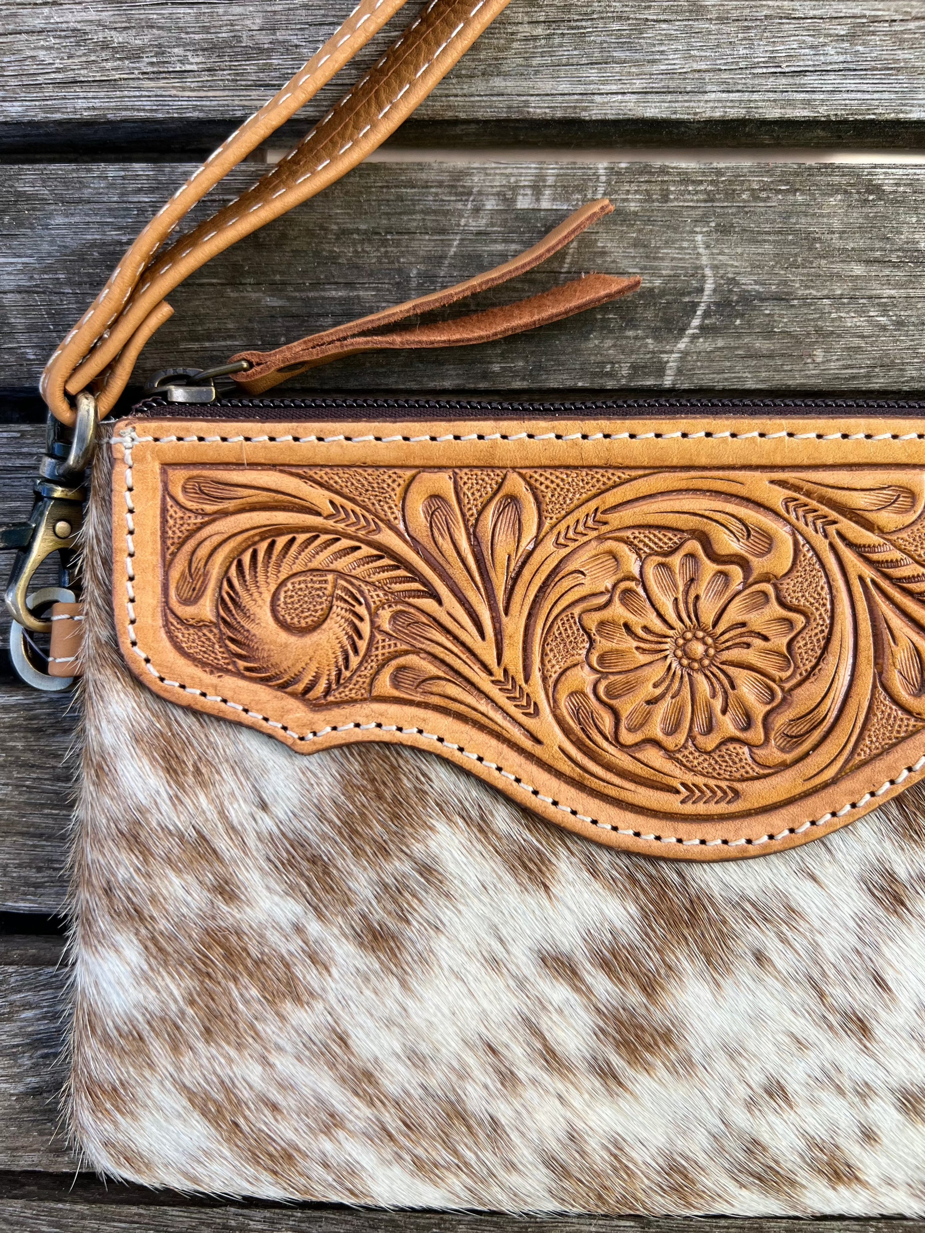 Cowhide Clutch Para - Tan 4