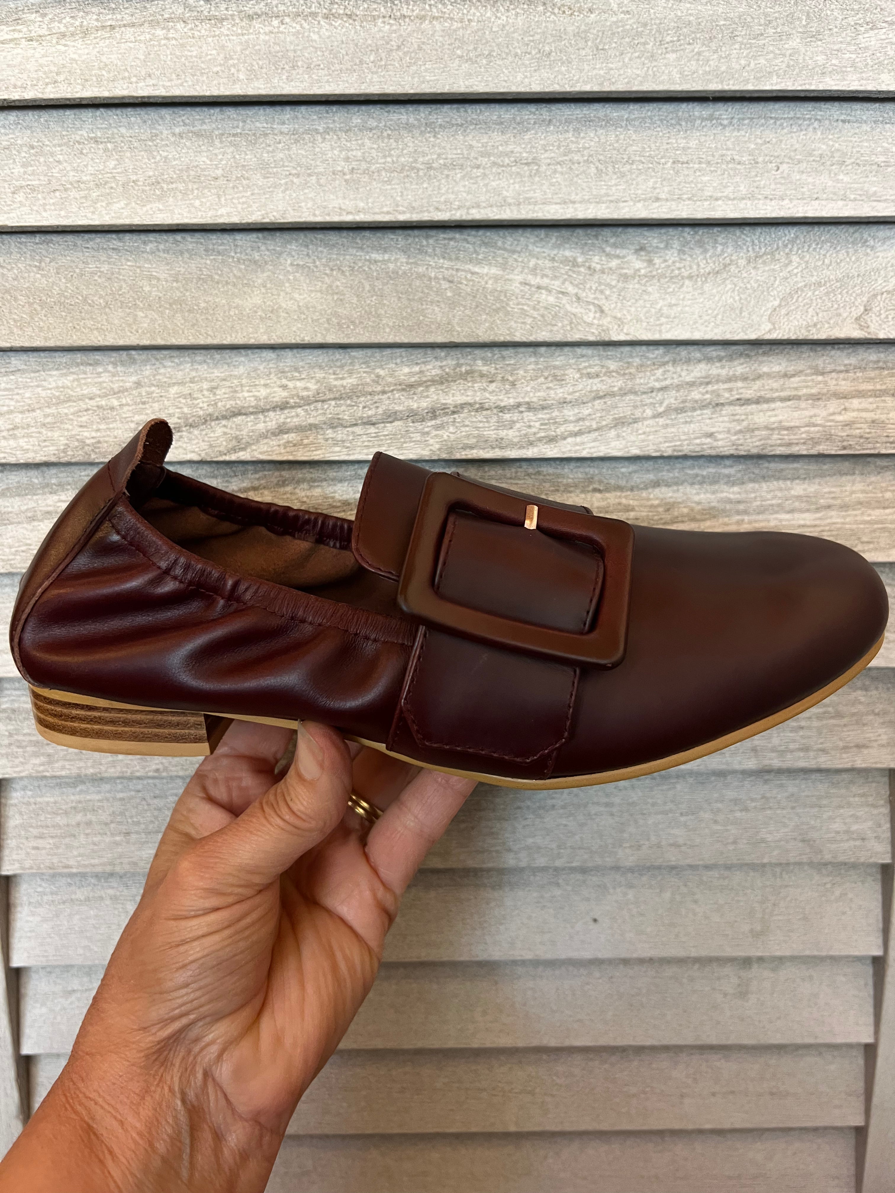 Angourie Shoes - Antique Brown