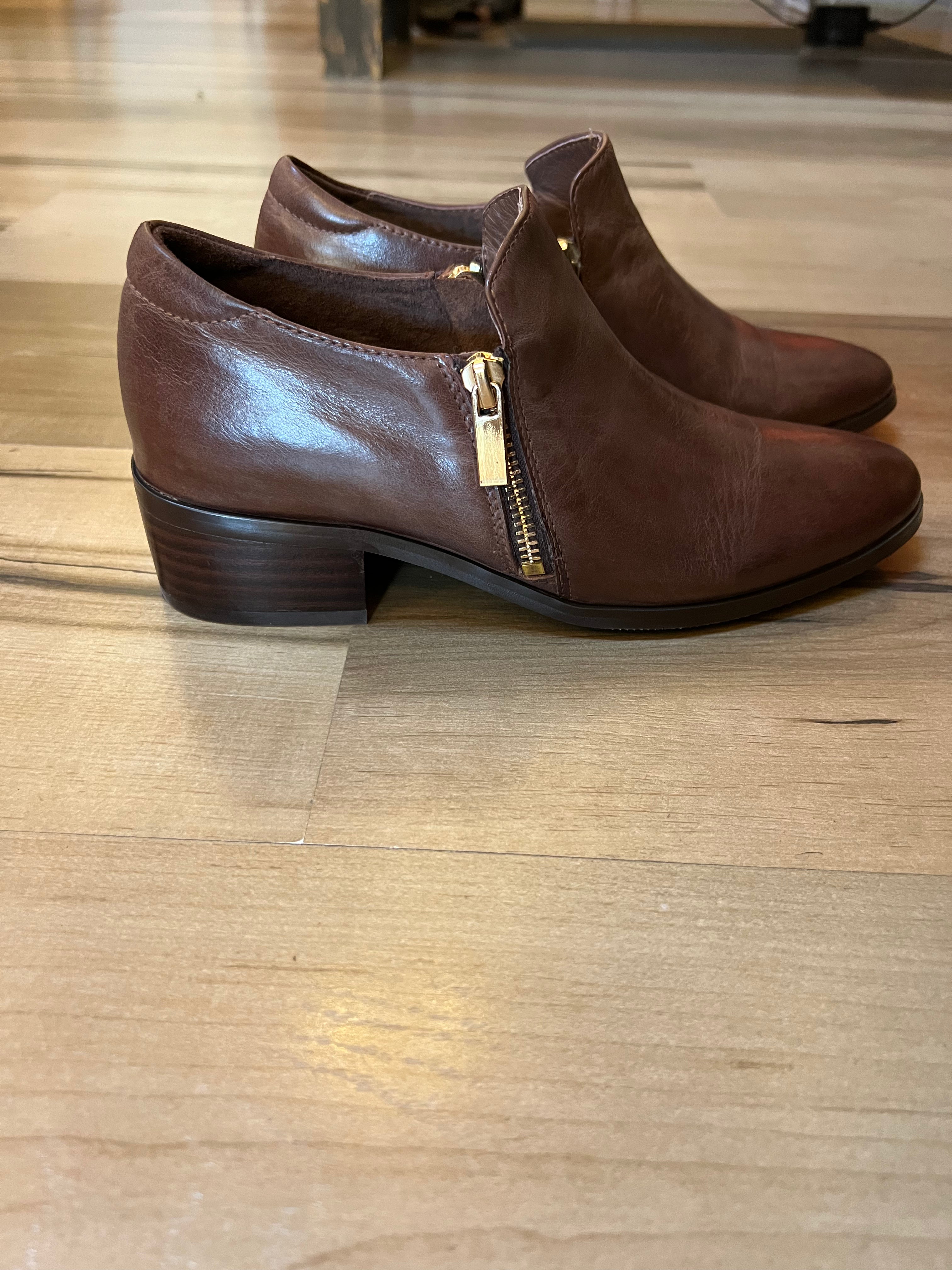 Geneva Shoe - Chocolate