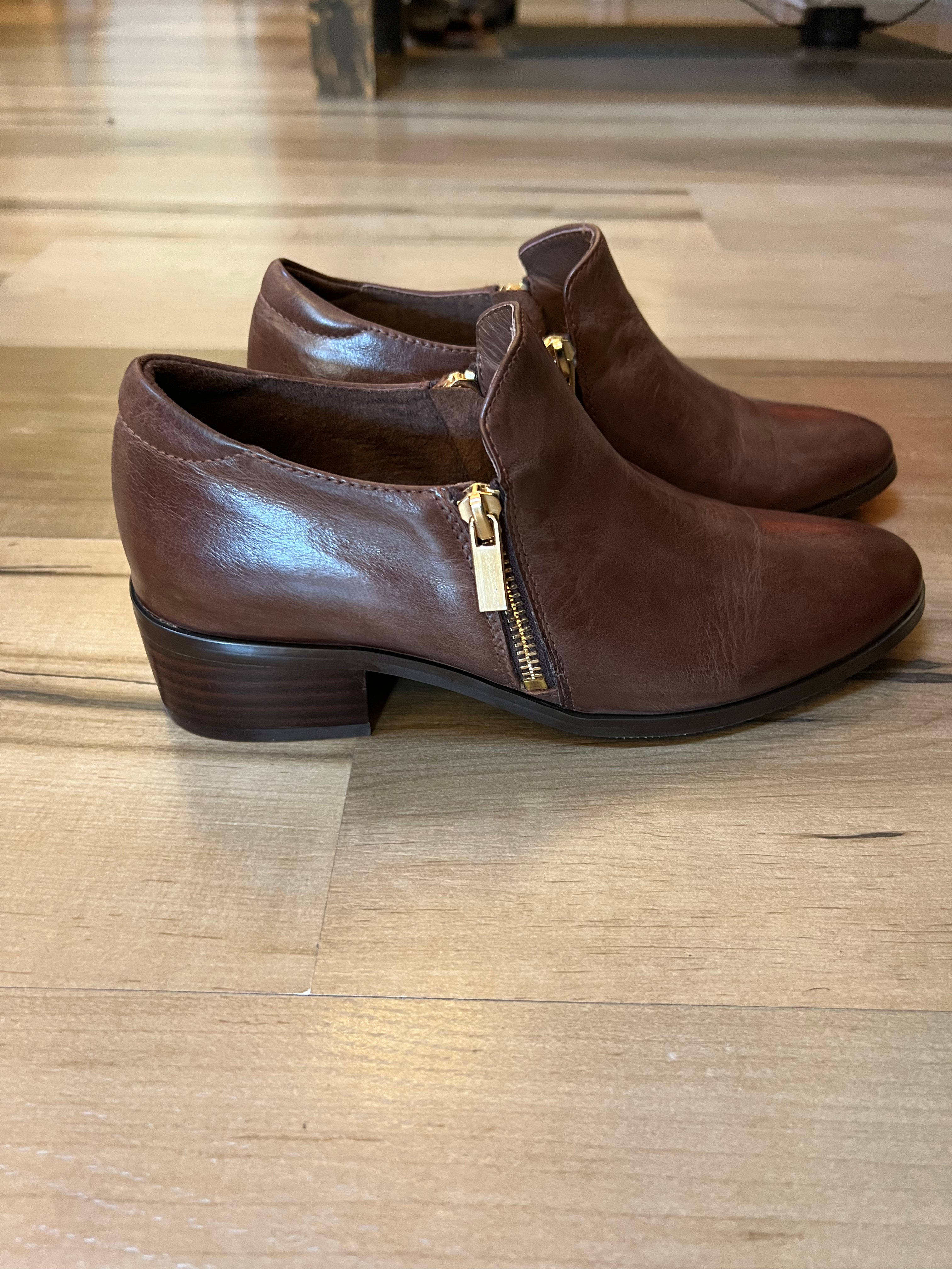 Geneva Shoe - Chocolate
