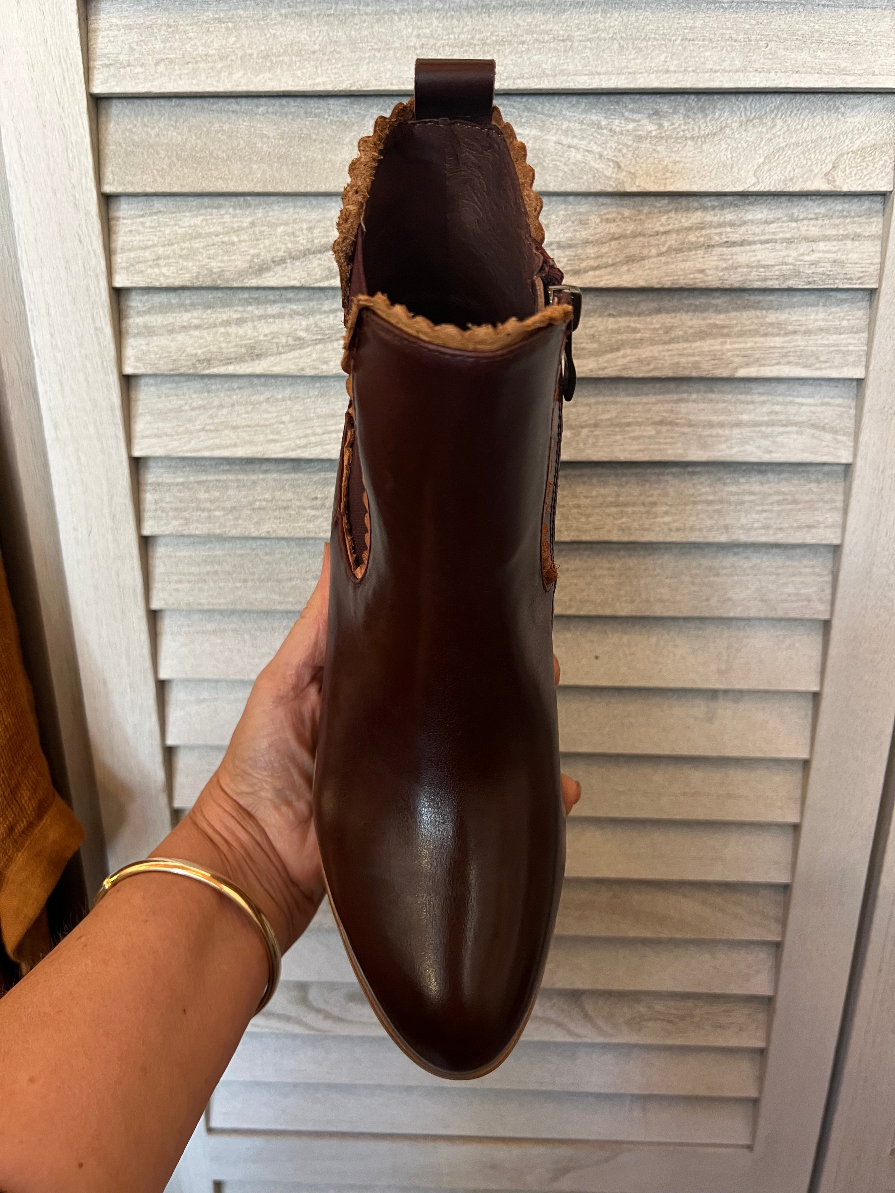 Woodstock Boot - Antique Brown