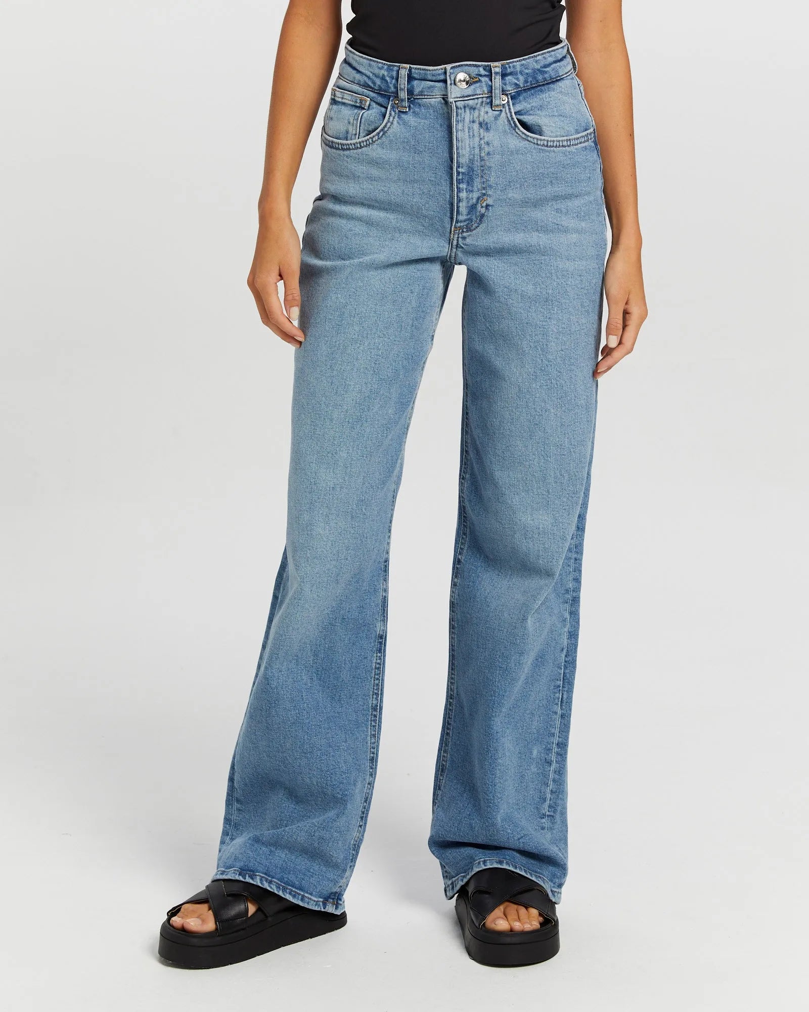 Juicy_Wide_Leg_Denim_Jeans.webp