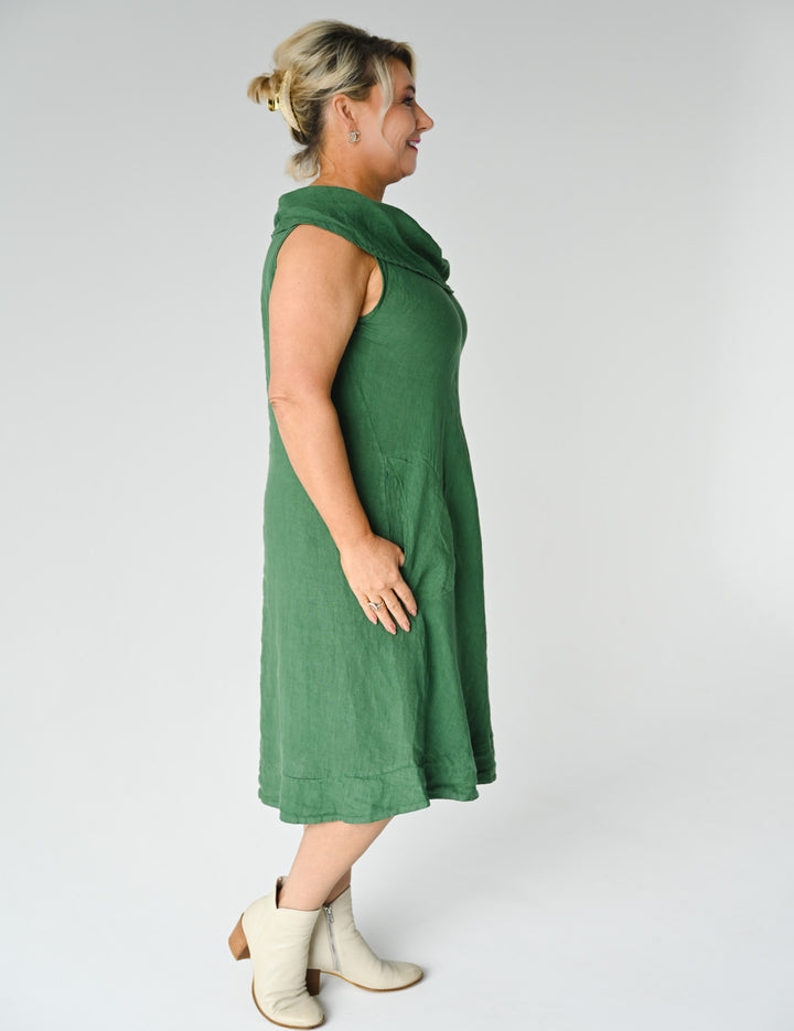 JulyCorinne-15_720x_bc13ccb4-0d0d-4e80-b439-d2dc3e746e64.jpg