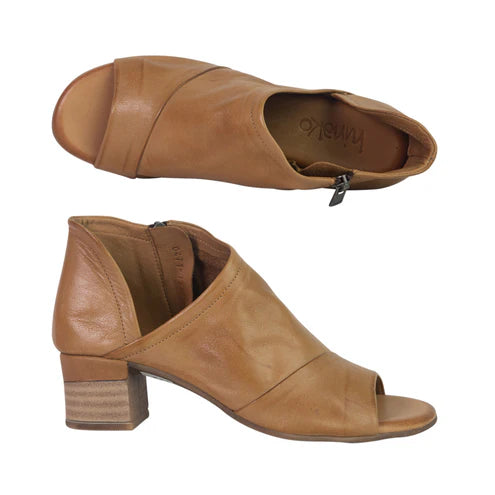 Barclay Shoes - Tan