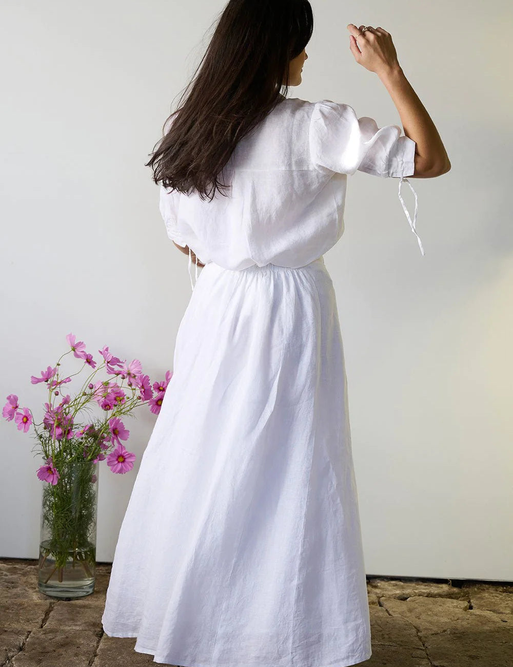 eadie-lifestyle-amalfi-linen-maxi-skirt-white-268657_jpg.webp