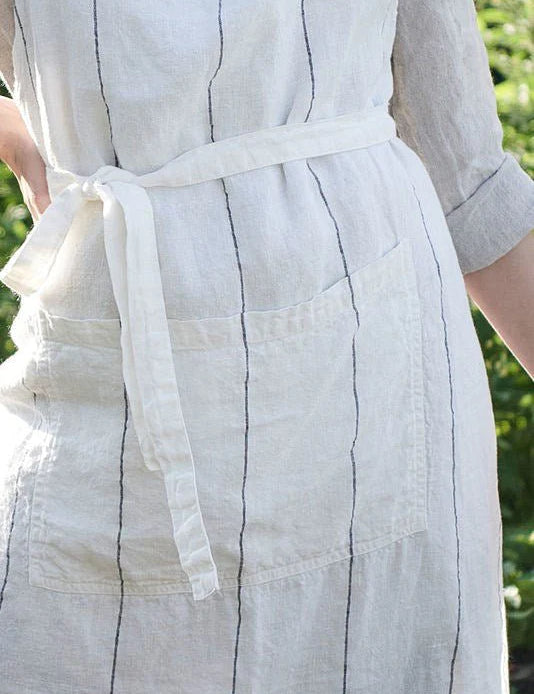 eadie-lifestyle-carter-linen-apron-white-w-charcoal-fine-stripe-835485_jpg.webp