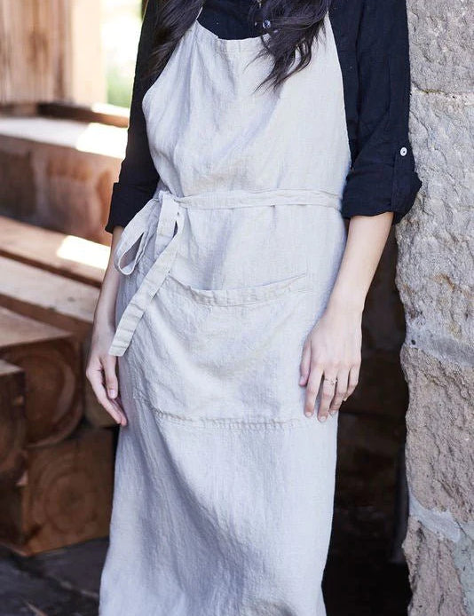 eadie-lifestyle-linen-apron-natural-685896_jpg.webp