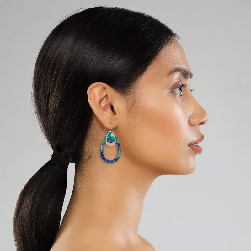 van-gogh-irises-trinity-tear-pack-earrings_model-4-758096_800x_4be2041b-39af-42cc-b71f-7c003b7efa13.webp