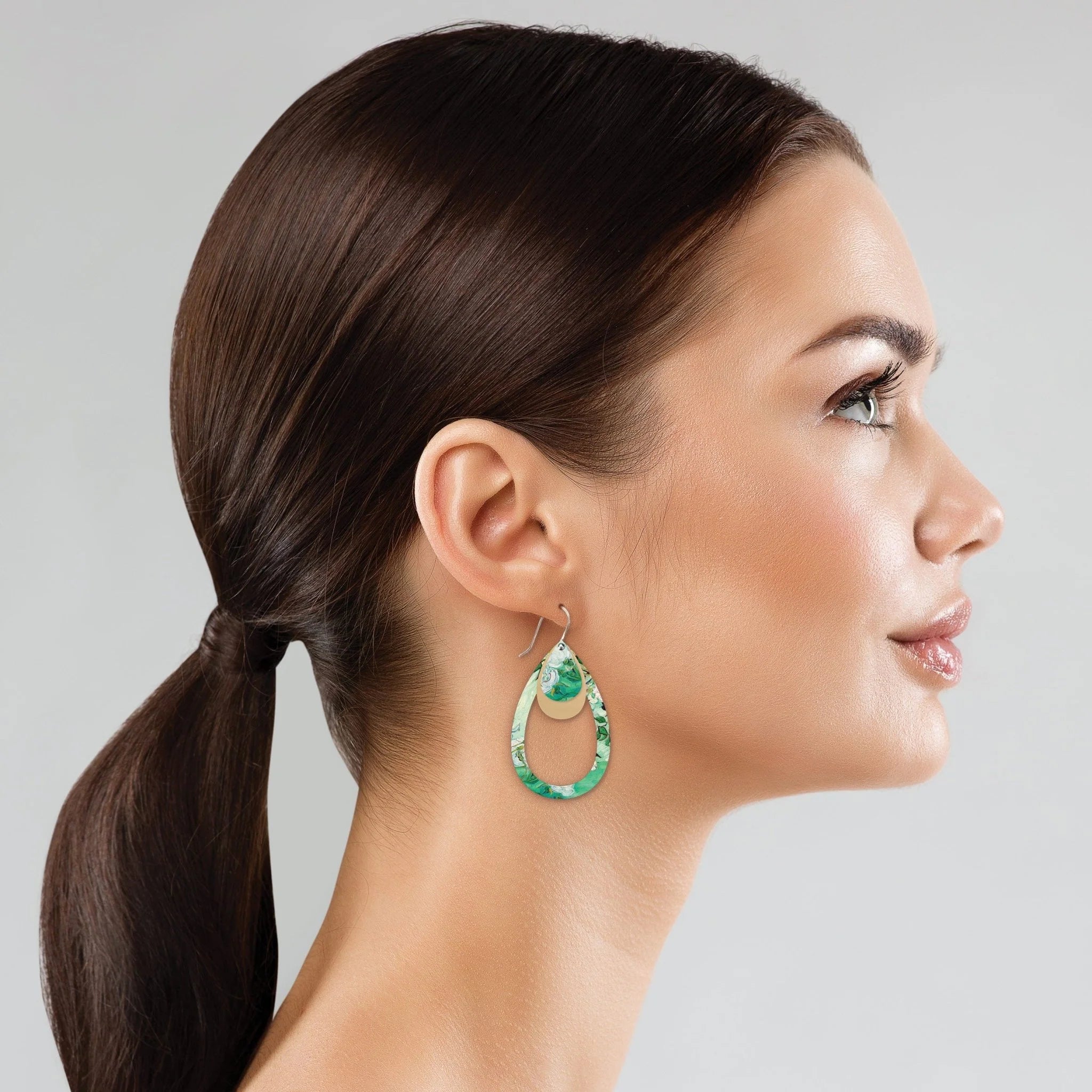 van-gogh-roses-layered-outline-tear-drop-earrings_model-1-177662_2048x_de731b9b-6ba6-47d1-b966-dc8265f4e94f.webp