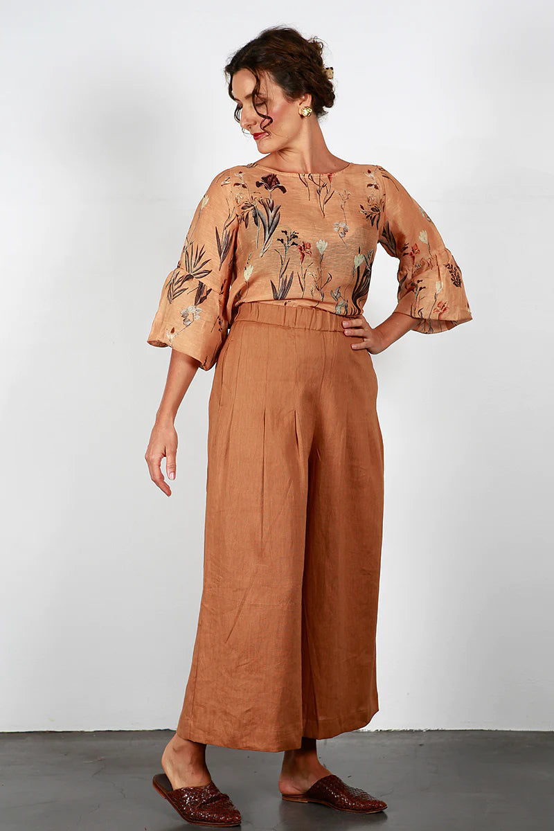 Courtney Shirt - Botanical Caramel