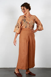 Courtney Shirt - Botanical Caramel