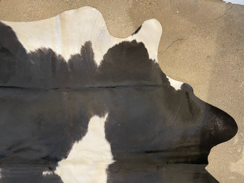 Cowhide - Black + White