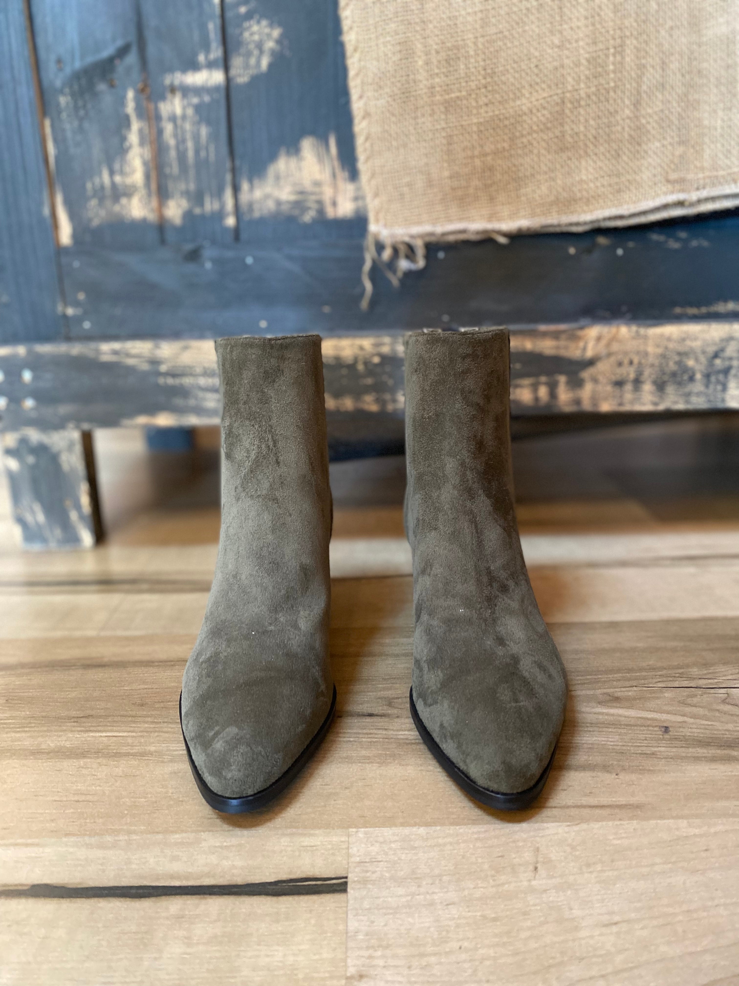 Paris Microsuede Shoes - Green