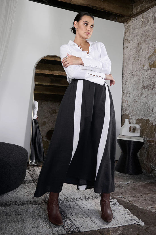 Macro Linen Skirt - Black