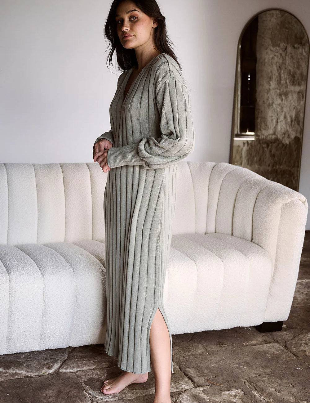 Eadie_Lifestyle_Arlow_Dress_Pistachio_S12_0700_web.webp