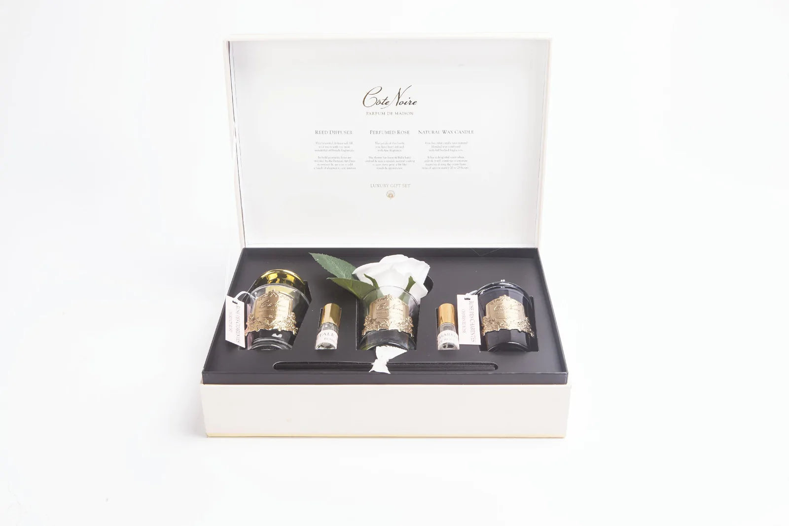 Giftpack_CharenteRose_front_box_open_1600x_64a9ecd3-0a19-42be-aa47-c44694a7bbb3.webp