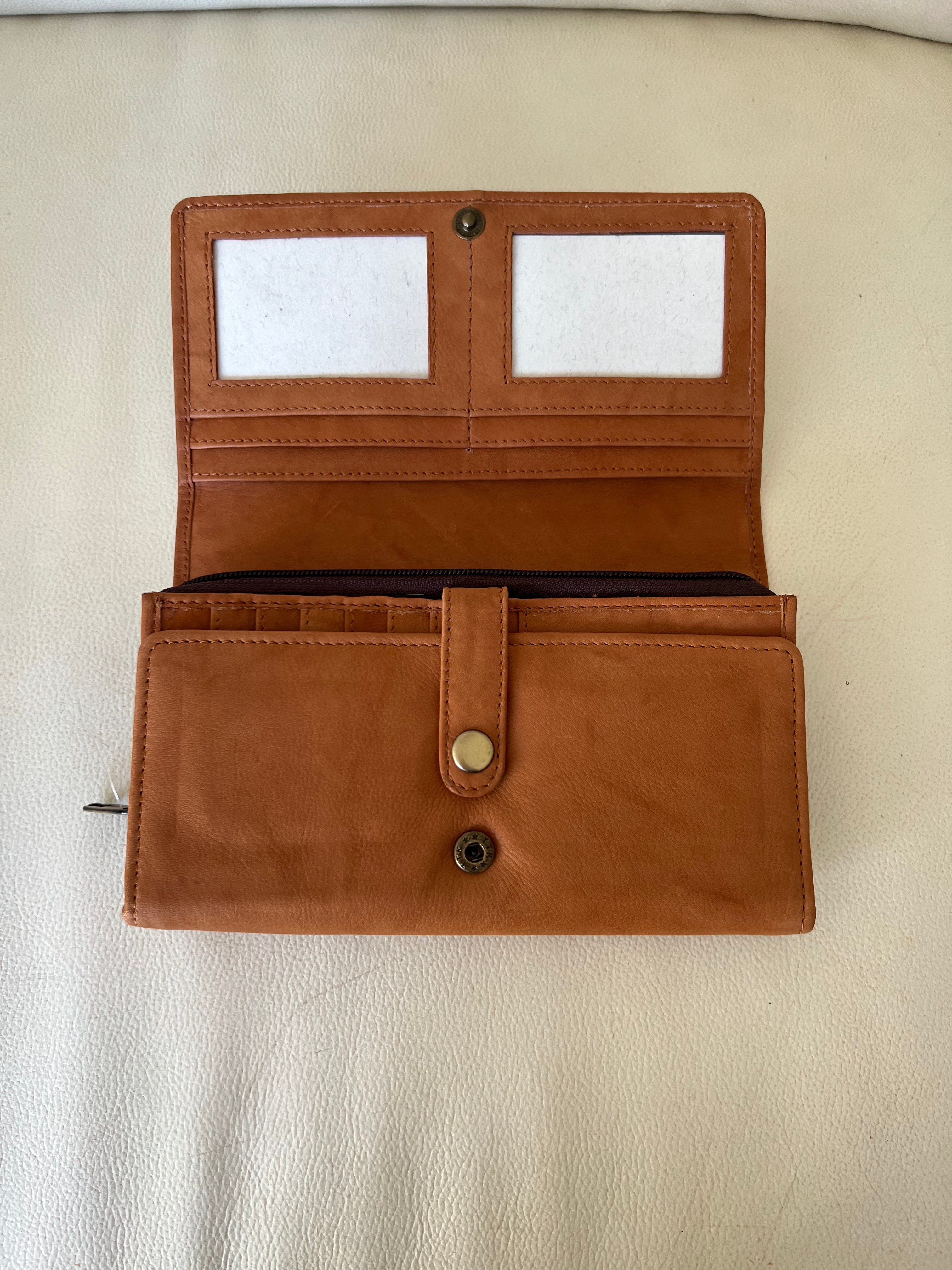 Cowhide Wallet New York Tan