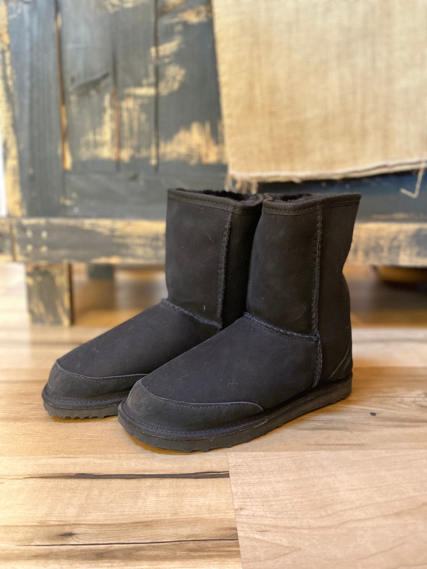 Classic short black 2025 leather ugg boots