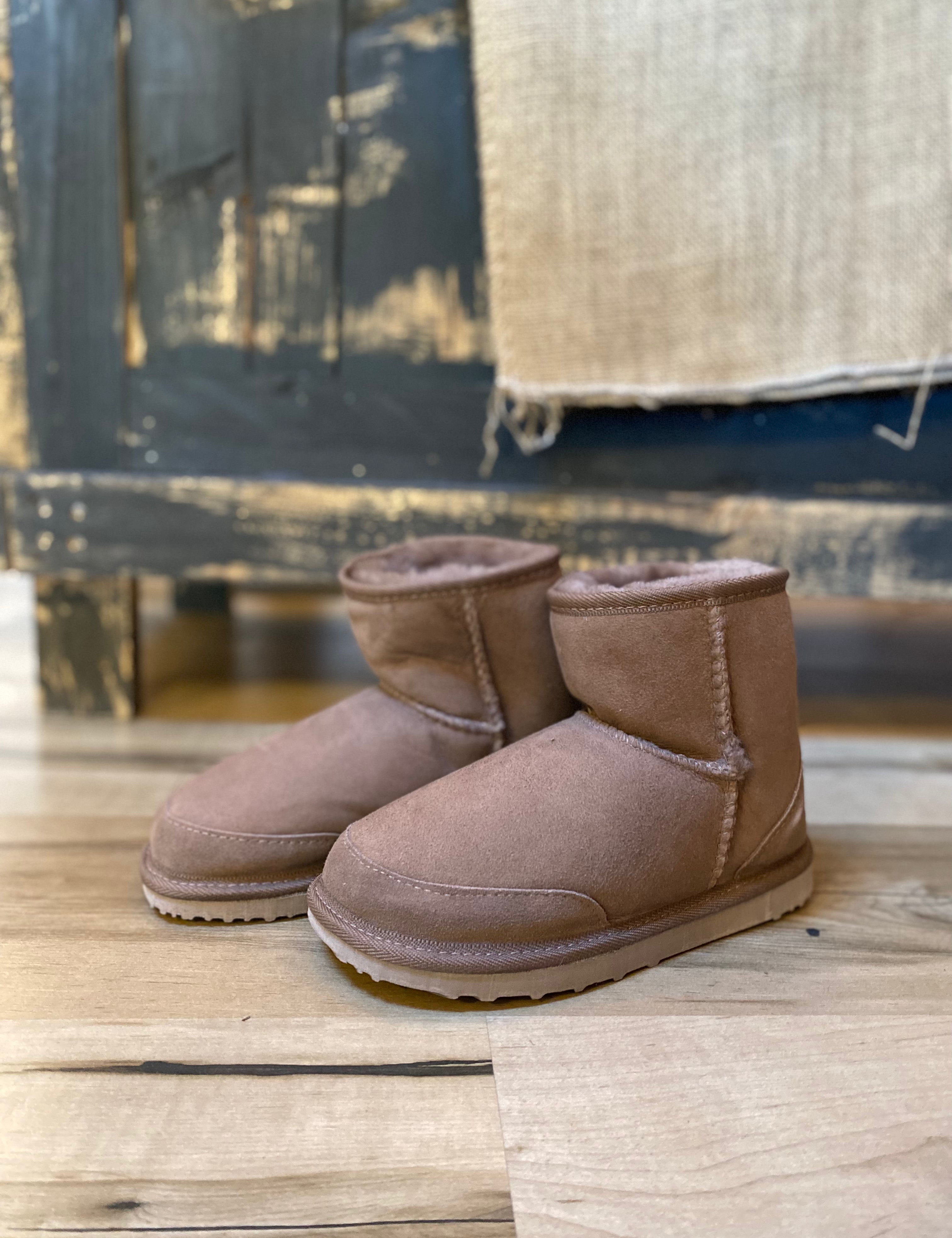 Classic Short Ugg Boots Mocha Tutto Bello