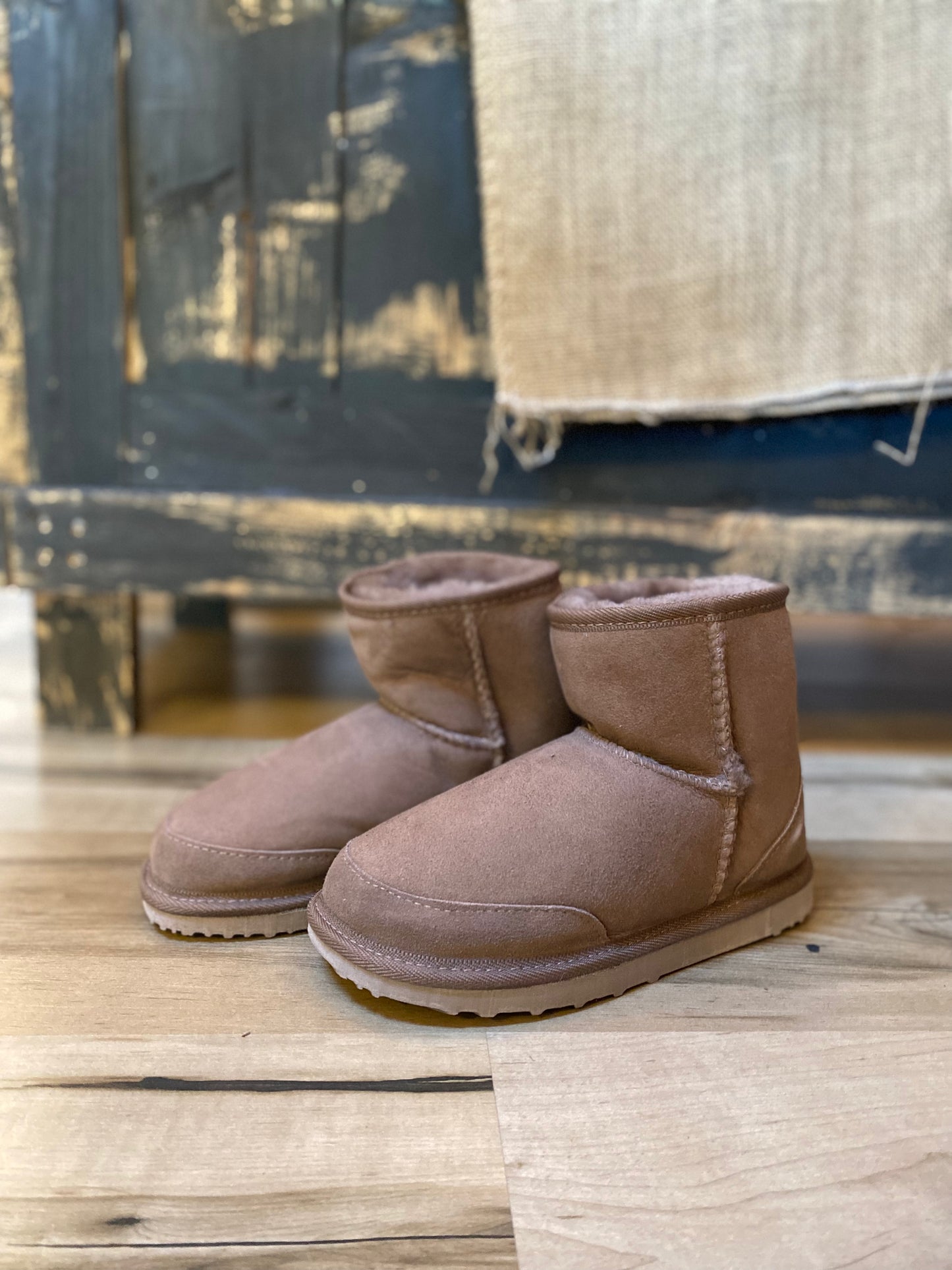 Classic Short Ugg Boots - Mocha