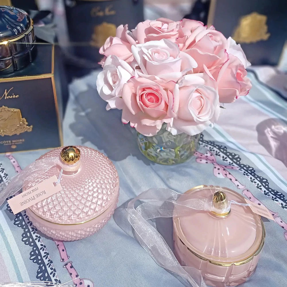 Round Art Deco Candle - Pink Peony Bouquet