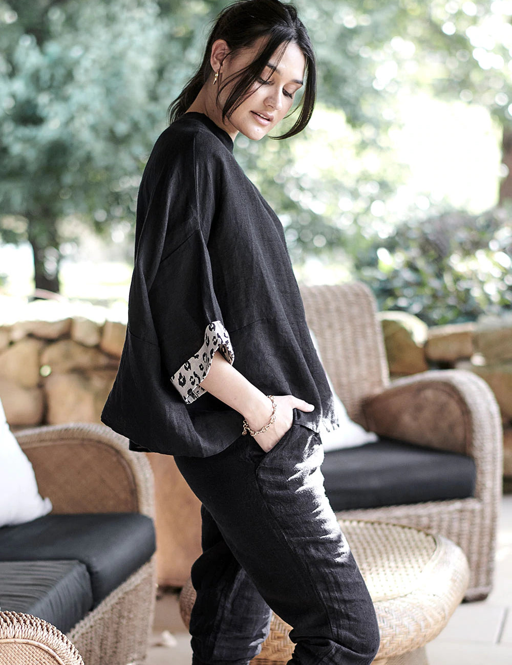 eadie-lifestyle-grace-linen-top.webp
