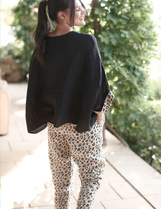 eadie-lifestyle-lounge-pant-leopard-1-small.webp