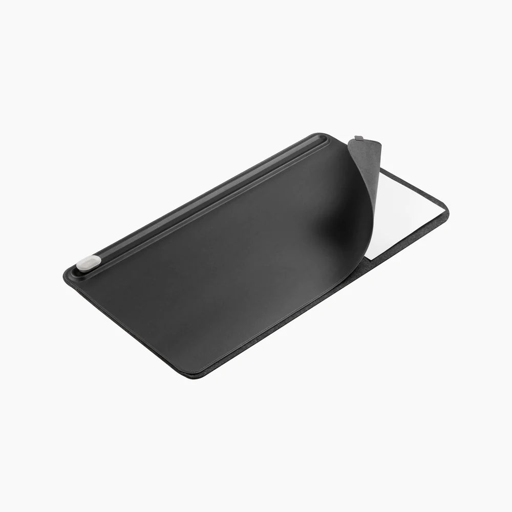 orbitkey-desk-mat-medium-black-4_1000x1000_de3d5bc1-e601-449d-a969-8d634d96098f.webp
